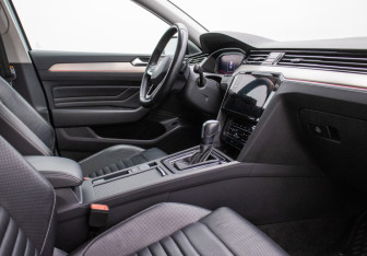 Подержанный автомобиль Volkswagen Passat Sedan 2020 года (9 фото)