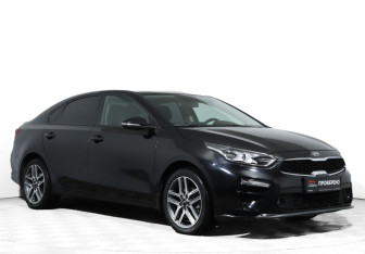 Подержанный автомобиль Kia Cerato Sedan 2021 года (2 фото)