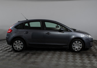 Подержанный автомобиль Citroen C4 Hatchback 2010 года (4 фото)