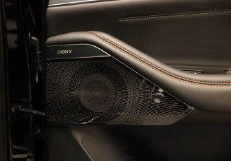 Подержанный автомобиль Changan UNI-K 2023 года (24 фото)