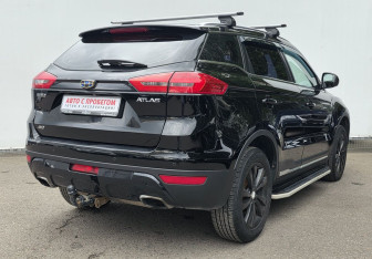 Подержанный автомобиль Geely Atlas 2018 года (5 фото)