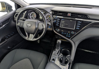 Подержанный автомобиль Toyota Camry Sedan 2019 года (29 фото)