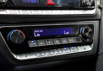 Подержанный автомобиль Hyundai Sonata 2018 года (21 фото)