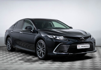 Подержанный автомобиль Toyota Camry Sedan 2023 года (3 фото)