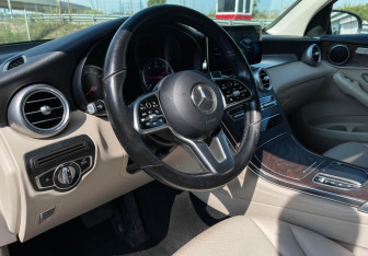 Подержанный автомобиль Mercedes-Benz GLC Coupe 2020 года (13 фото)