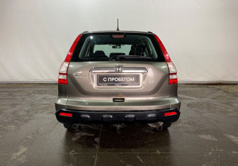 Подержанный автомобиль Honda CR-V 2008 года (5 фото)