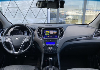 Подержанный автомобиль Hyundai Santa Fe 2014 года (11 фото)