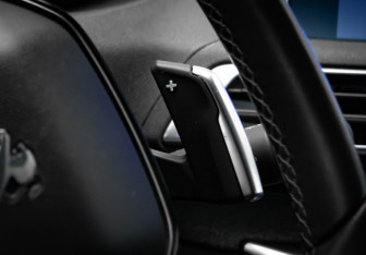 Подержанный автомобиль Peugeot 3008 2021 года (15 фото)