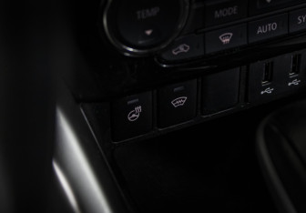 Подержанный автомобиль Mitsubishi Eclipse Cross 2019 года (14 фото)