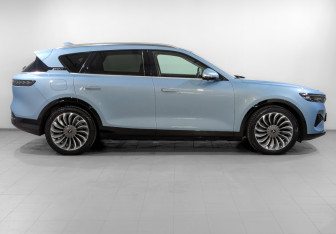 Подержанный автомобиль Voyah Free 2023 года (4 фото)