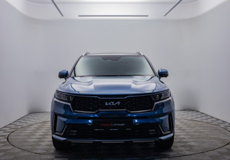 Подержанный автомобиль Kia Sorento 2022 года (2 фото)