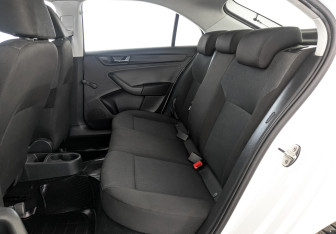 Подержанный автомобиль Skoda Rapid Liftback 2019 года (12 фото)
