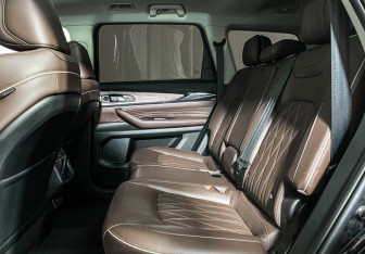 Подержанный автомобиль Exeed VX 2022 года (10 фото)