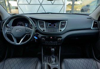 Подержанный автомобиль Hyundai Tucson 2017 года (11 фото)