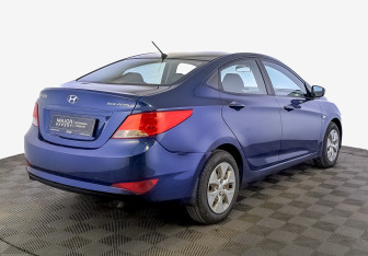 Подержанный автомобиль Hyundai Solaris Sedan 2014 года (5 фото)