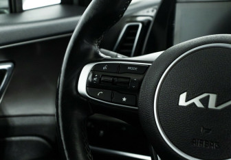 Подержанный автомобиль Kia Sportage 2022 года (13 фото)