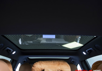 Подержанный автомобиль LiXiang L7 2024 года (16 фото)