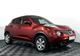 Подержанный автомобиль Nissan Juke 2012 года (3 фото)