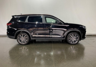 Подержанный автомобиль Chery Tiggo 8 Pro 2022 года (8 фото)