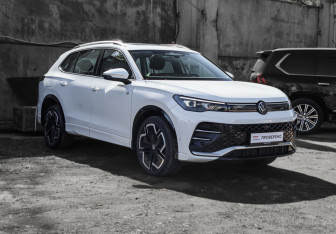 Подержанный автомобиль Volkswagen Tiguan 2024 года (3 фото)