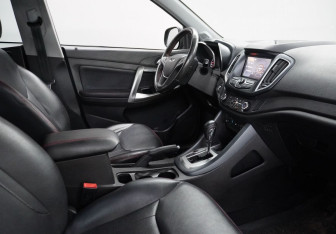 Подержанный автомобиль Chery Tiggo 5 2015 года (9 фото)