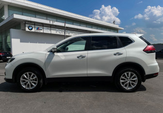 Подержанный автомобиль Nissan X-Trail 2020 года (8 фото)