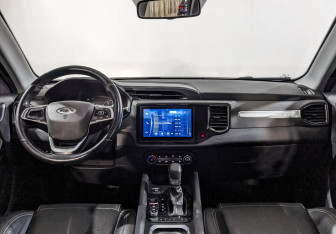 Подержанный автомобиль Chery Tiggo 4 2022 года (13 фото)