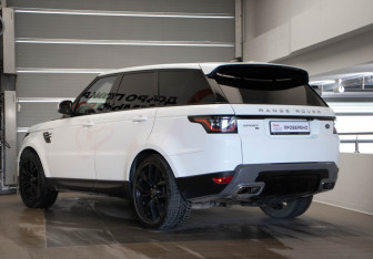 Подержанный автомобиль Land Rover Range Rover Sport 2020 года (6 фото)