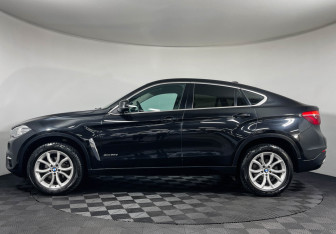 Подержанный автомобиль BMW X6 2016 года (5 фото)