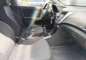 Подержанный автомобиль Hyundai Solaris Sedan 2016 года (10 фото)