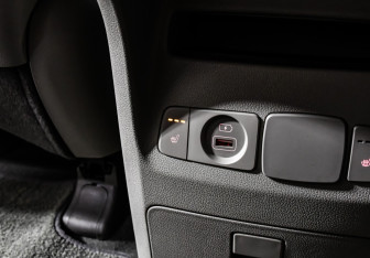 Подержанный автомобиль Kia Carnival 2019 года (15 фото)