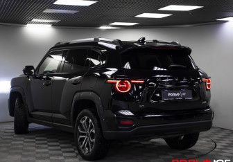 Подержанный автомобиль Haval H7 2025 года (21 фото)