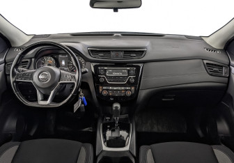 Подержанный автомобиль Nissan Qashqai 2022 года (14 фото)
