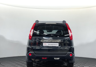 Подержанный автомобиль Nissan X-Trail 2012 года (6 фото)