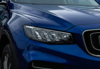 Подержанный автомобиль Geely Atlas Pro 2023 года (18 фото)