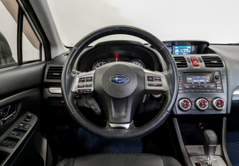 Подержанный автомобиль Subaru XV 2014 года (22 фото)