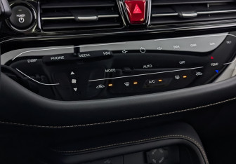 Новый Москвич 3е 2024 (27 фото)