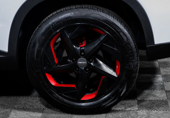 Подержанный автомобиль Omoda C5 2022 года (15 фото)