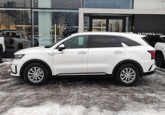 Подержанный автомобиль Kia Sorento 2020 года (8 фото)