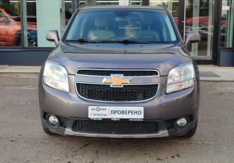 Подержанный автомобиль Chevrolet Orlando 2012 года (2 фото)