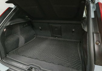 Подержанный автомобиль Volvo XC40 2018 года (14 фото)