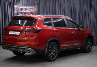 Подержанный автомобиль Chery Tiggo 8 Pro 2021 года (5 фото)