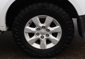 Подержанный автомобиль Mitsubishi Pajero Sport 2014 года (9 фото)