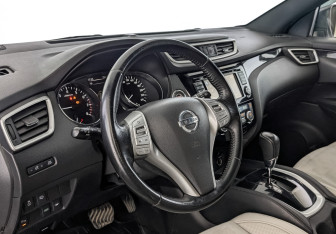 Подержанный автомобиль Nissan Qashqai 2018 года (15 фото)