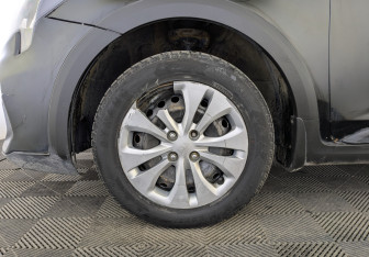 Подержанный автомобиль Kia Rio Hatchback 2021 года (11 фото)