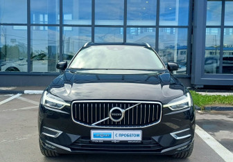 Подержанный автомобиль Volvo XC60 2020 года (2 фото)