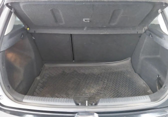 Подержанный автомобиль Kia Ceed Hatchback 2012 года (19 фото)
