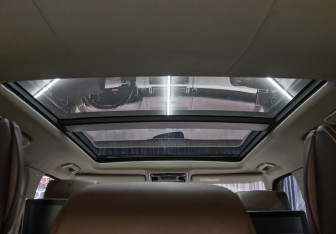 Подержанный автомобиль Land Rover Range Rover 2017 года (18 фото)