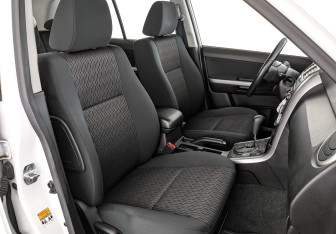 Подержанный автомобиль Suzuki Grand Vitara 2014 года (24 фото)