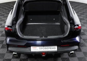 Подержанный автомобиль Changan UNI-V 2023 года (10 фото)